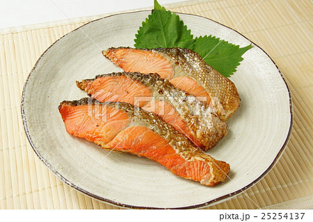 鮭塩焼き 25254137