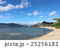広島宮島の海岸とフェリー 25256183