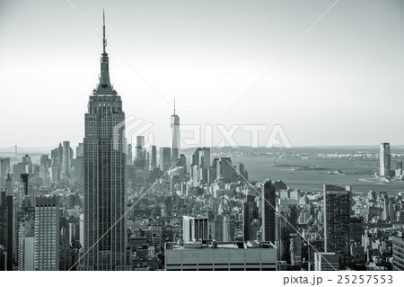 Aerial view of Manhattan skyline, NYC, USA 25257553
