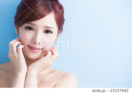 beauty woman smile to you beauty woman smile to you 25257682