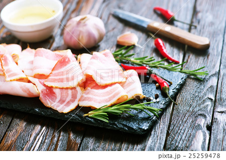 bacon bacon 25259478
