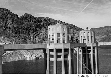 Intakes of the Hoover dam 25260558
