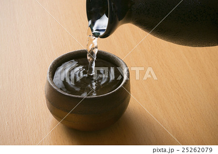 日本酒 25262079