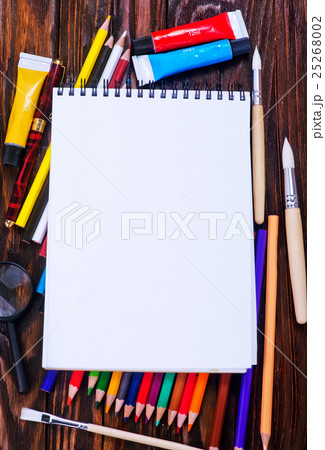 school supplies 25268002
