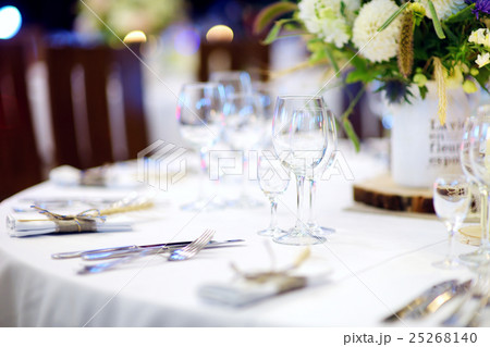 Table set for an event party or wedding reception 25268140