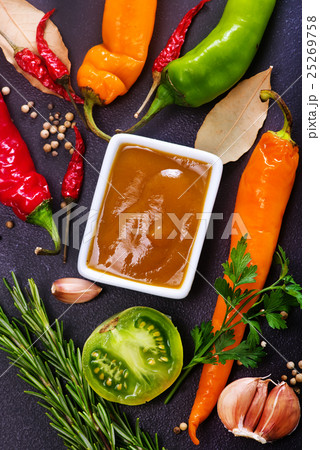 sauce sauce 25269758