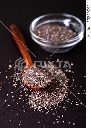 chia seeds chia seeds 25269792