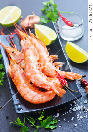 boiled shrimps boiled shrimps 25269824