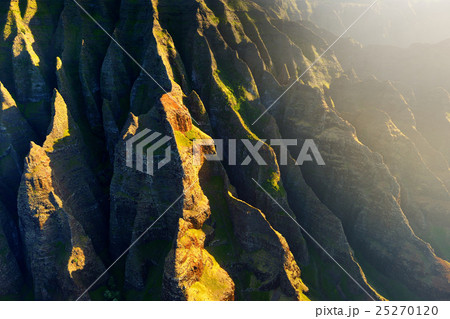 Beautiful aerial view of Na Pali coast, Kauai Beautiful aerial view of Na Pali coast, Kauai 25270120