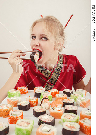 girl eats sushi girl eats sushi 25273983