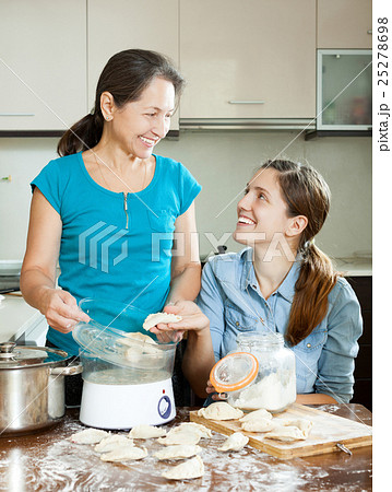 two woman two woman 25278698