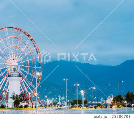 Batumi Georgia. Close Ferris Wheel Batumi Georgia. Close Ferris Wheel 25286703
