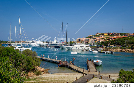 Yacht marina and small sand beach at Porto Cervo Yacht marina and small sand beach at Porto Cervo 25290738