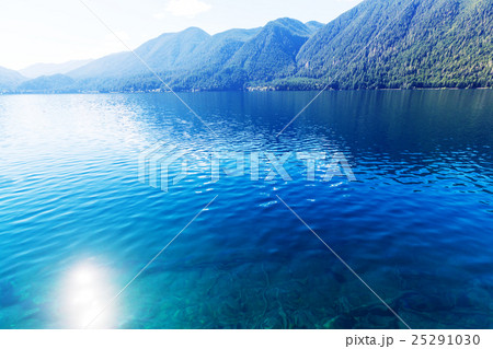 Crescent lake 25291030