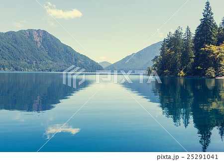 Crescent lake 25291041