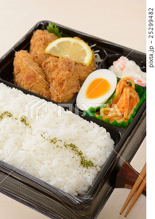 おいしいカキフライ弁当 おいしいカキフライ弁当 25299482