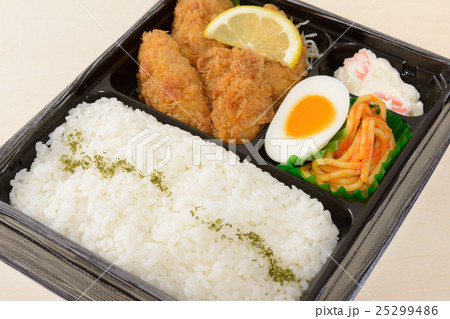 おいしいカキフライ弁当 おいしいカキフライ弁当 25299486