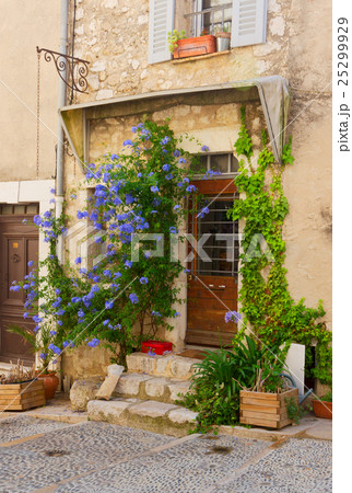 beautiful old town of Provence beautiful old town of Provence 25299929