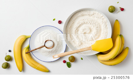 ingredients for the banana cake ingredients for the banana cake 25300576