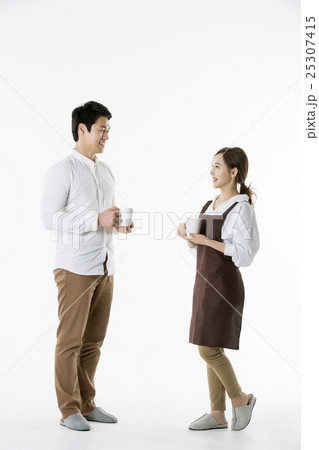 A portrait of a Happy Asian Family 25307415