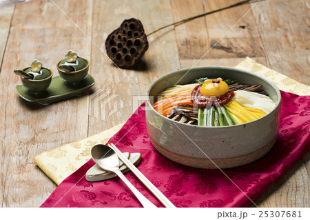 Korean Traditional Food - Bibimbap (Mixed Rice,Asian Cuisine) 25307681