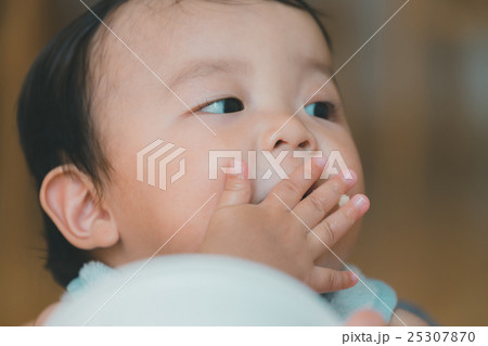 10 months old 25307870