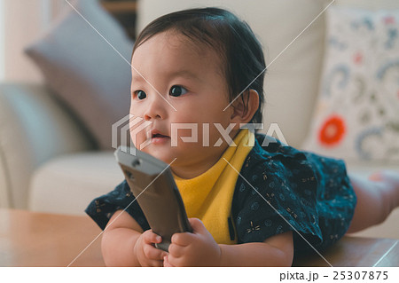 10 months old 10 months old 25307875