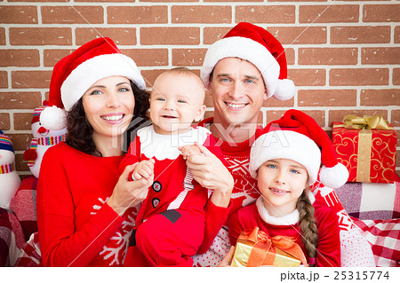 Christmas winter holiday concept Christmas winter holiday concept 25315774
