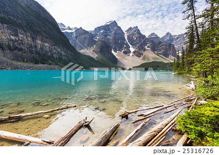 Moraine lake Moraine lake 25316726