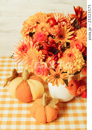 Autumn decor on table Autumn decor on table 25323575