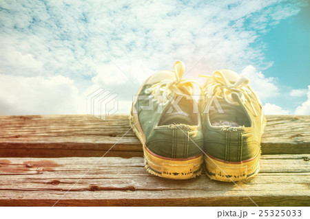 Sneakers with the sky. 25325033