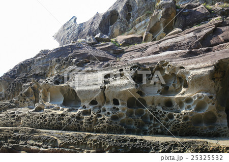 高知県土佐清水市 見残し海岸 過巻岩 高知県土佐清水市 見残し海岸 過巻岩 25325532