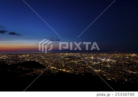 札幌藻岩山から見た夜景 25330700