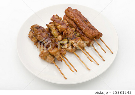 焼き鳥の盛り合わせ 25331242