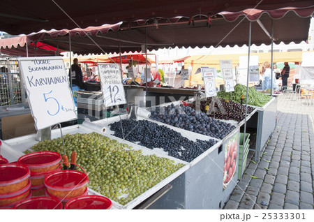 マーケット広場の果実 25333301
