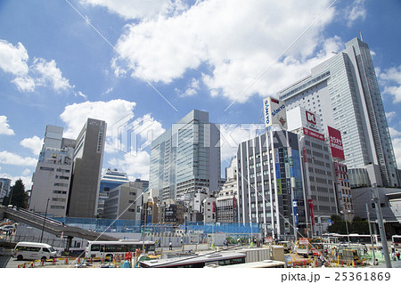 再開発の進む、渋谷駅西口 再開発の進む、渋谷駅西口 25361869