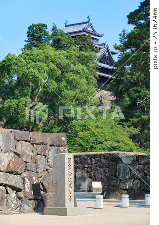 国宝 松江城 -天守と大手木戸門跡- 国宝 松江城 -天守と大手木戸門跡- 25362466