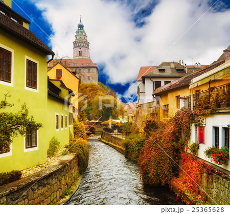 Cesky Krumlov town 25365628