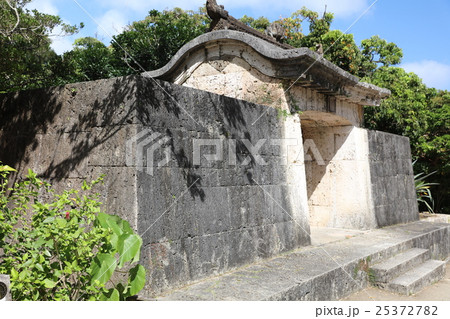 園比屋武御嶽石門 園比屋武御嶽石門 25372782