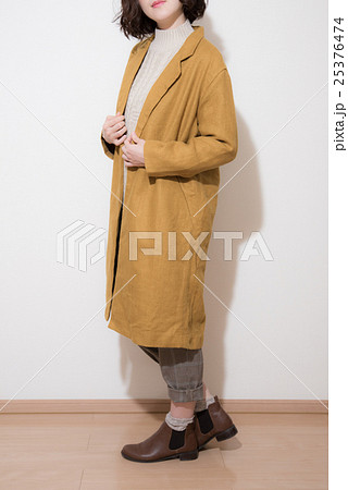 冬服　ポートレート　女性 25376474