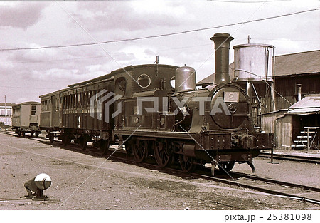 昭和45年 加悦鉄道の蒸気機関車 2号機 京都府の写真素材 [25381098 