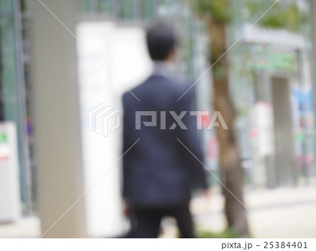ビジネスマン・ボケ表現 25384401