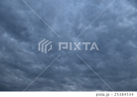 曇り　雲 25384534