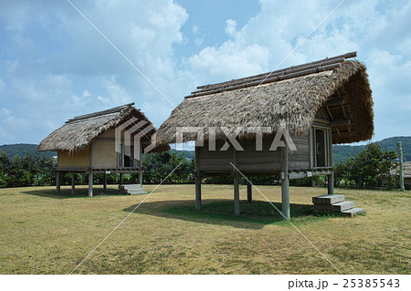 壱岐：原の辻遺跡　祭儀場の倉 25385543