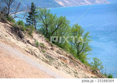 Sleeping Bear Dunes National Lakeshore Sleeping Bear Dunes National Lakeshore 25388364