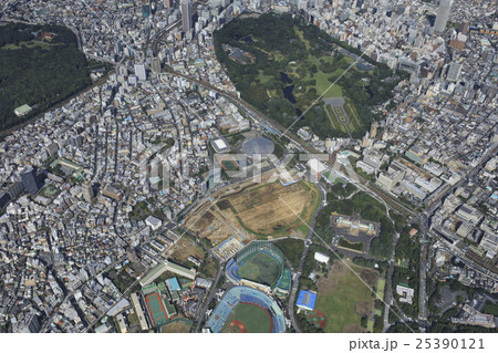 国立競技場建設用地上空 25390121