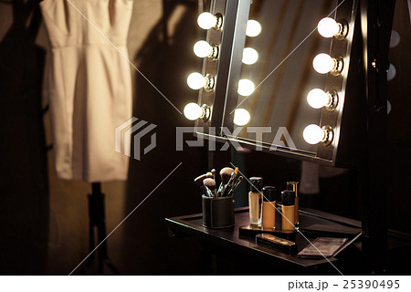 Make-up products and dress backstage 25390495