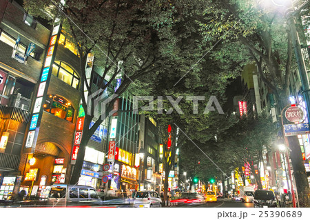 夜の渋谷 道玄坂上方面の写真素材