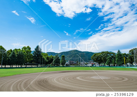 グラウンド 25396129