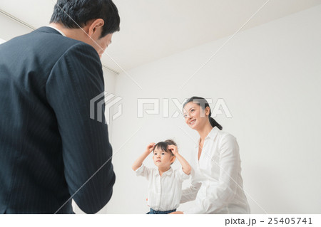 Japanese children 25405741